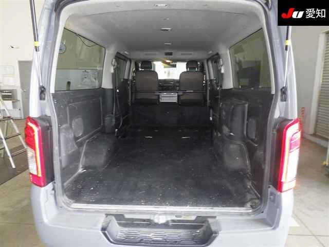 NISSAN CARAVAN VAN 2023