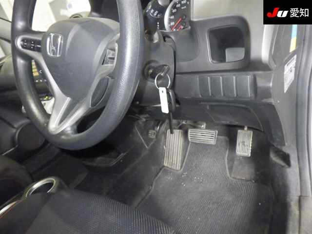 HONDA STREAM 2009