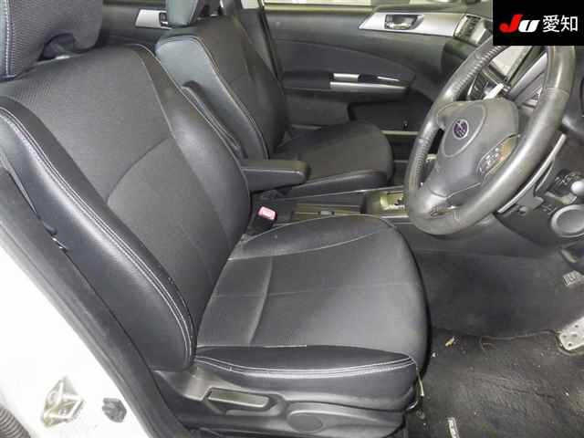 SUBARU EXIGA 2013