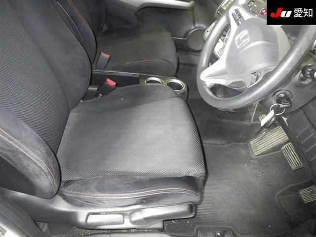 HONDA STREAM 2009