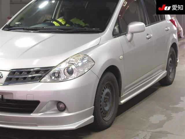 NISSAN TIIDA 2008