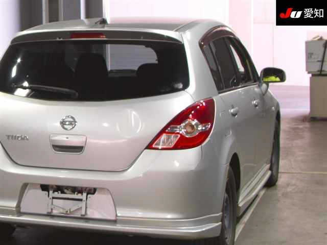 NISSAN TIIDA 2008