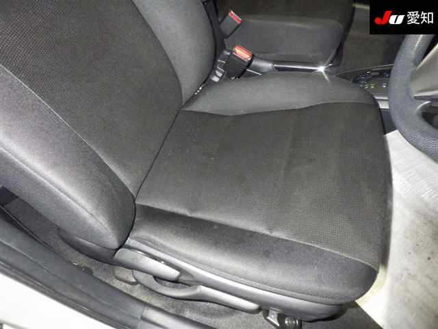 TOYOTA COROLLA AXIO 2023