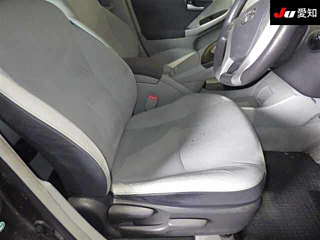 TOYOTA PRIUS 2011