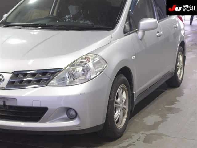 NISSAN TIIDA 2009