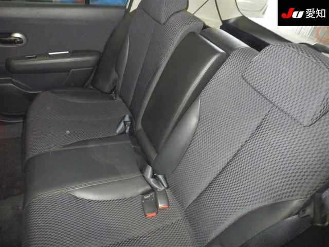 NISSAN TIIDA 2009