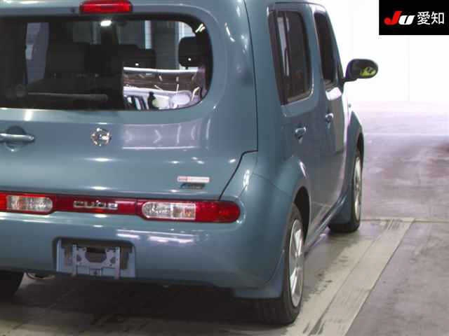NISSAN CUBE 2010