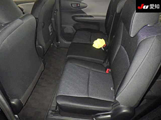 TOYOTA WISH 2011