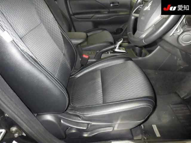 MITSUBISHI OUTLANDER PHEV 2015