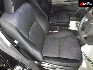 TOYOTA WISH 2011
