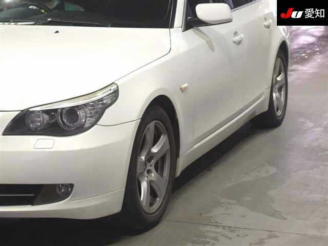 BMW 5 SERIES 2009