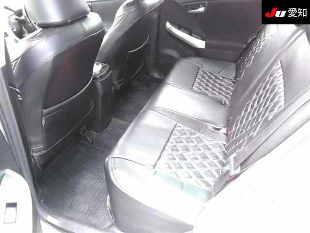 TOYOTA PRIUS 2012