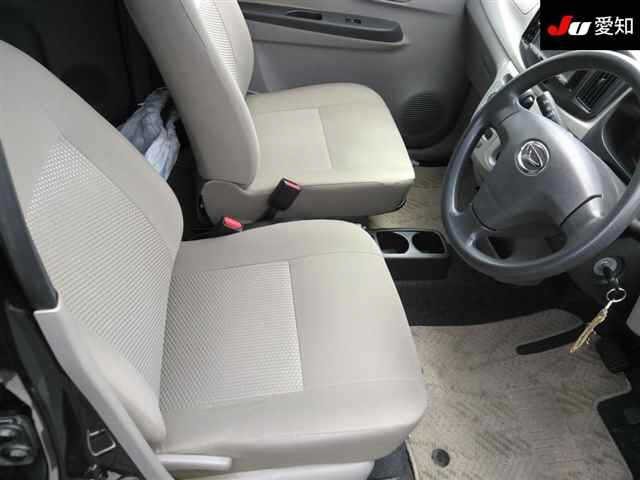 DAIHATSU MIRA E S 2012
