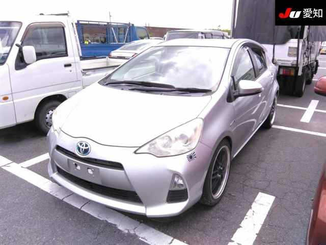 TOYOTA AQUA 2012