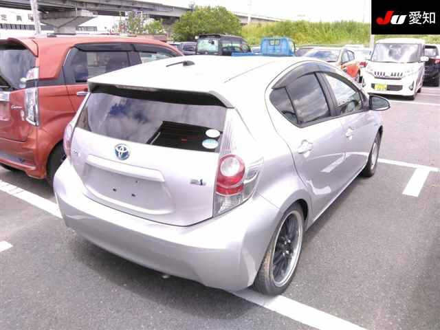 TOYOTA AQUA 2012