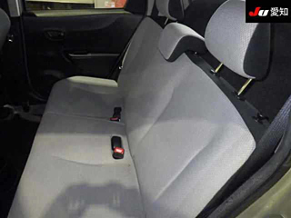TOYOTA VITZ 2013
