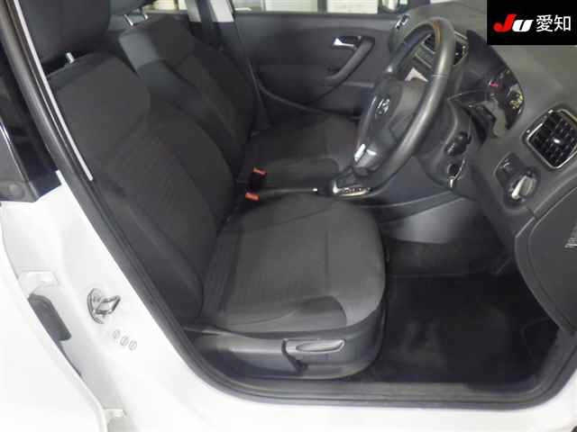 VOLKSWAGEN POLO 2014