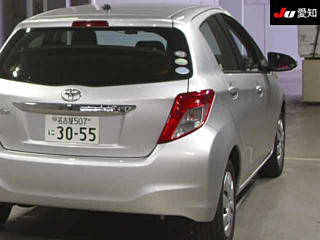 TOYOTA VITZ 2013