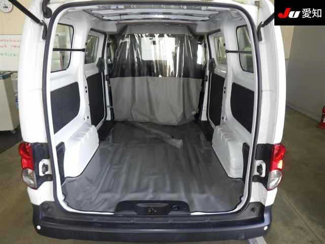 NISSAN NV200 2013