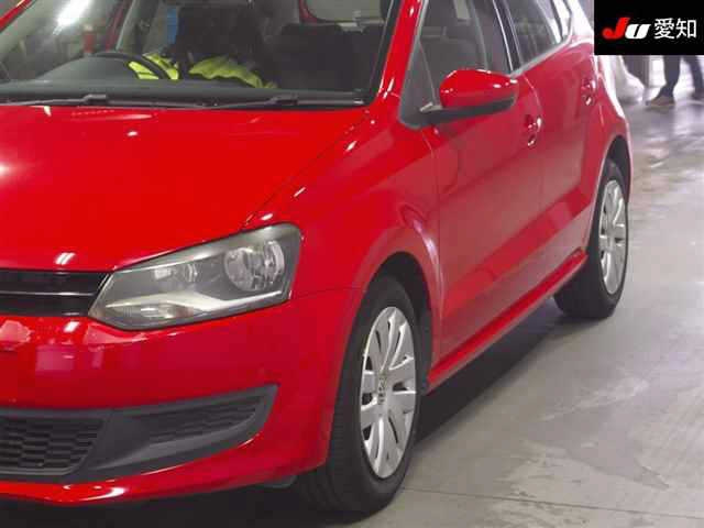 VOLKSWAGEN POLO 2011
