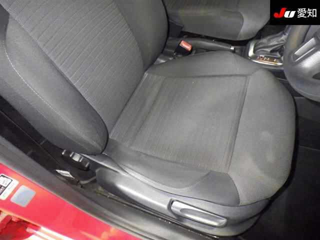 VOLKSWAGEN POLO 2011