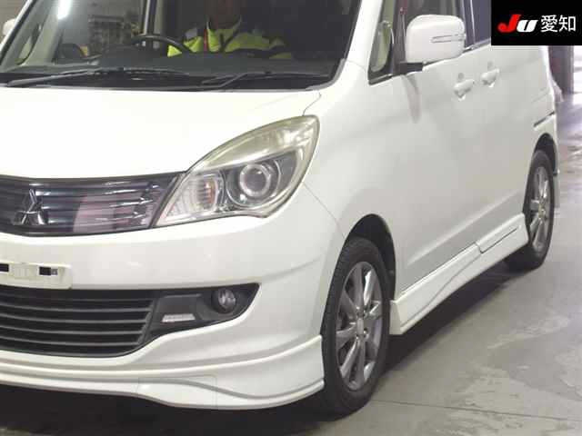 MITSUBISHI DELICA D2 2012