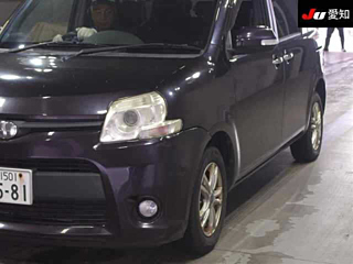 TOYOTA SIENTA 2011
