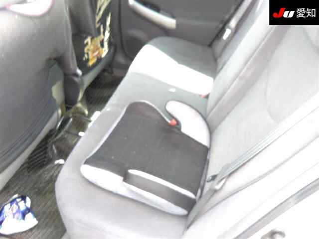 TOYOTA PRIUS 2011