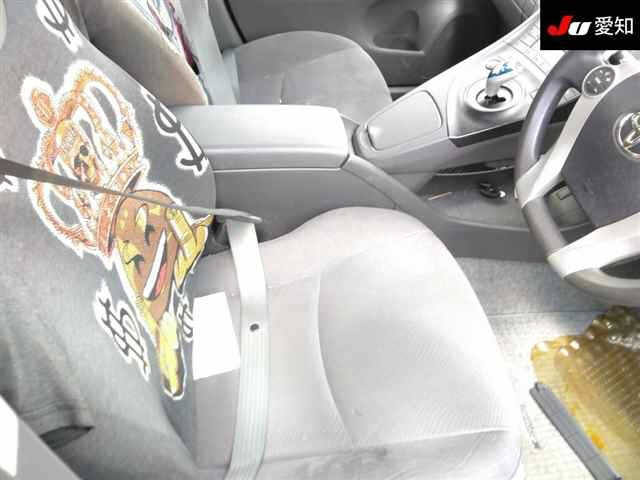 TOYOTA PRIUS 2011