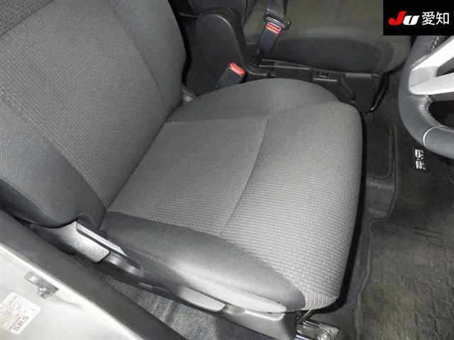 MITSUBISHI DELICA D2 2018