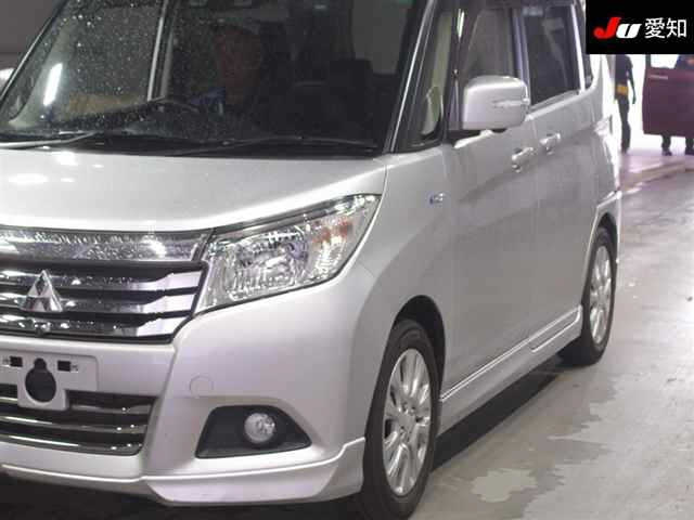 MITSUBISHI DELICA D2 2018