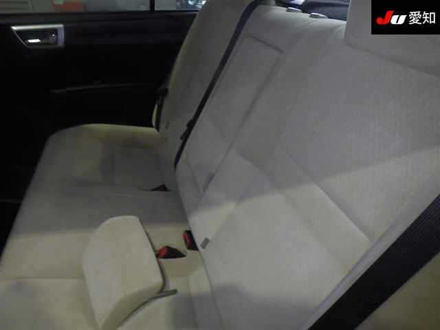 TOYOTA COROLLA AXIO 2015