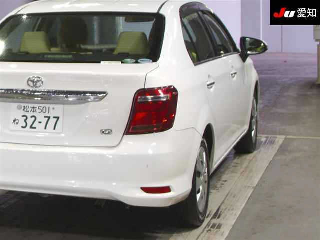 TOYOTA COROLLA AXIO 2015