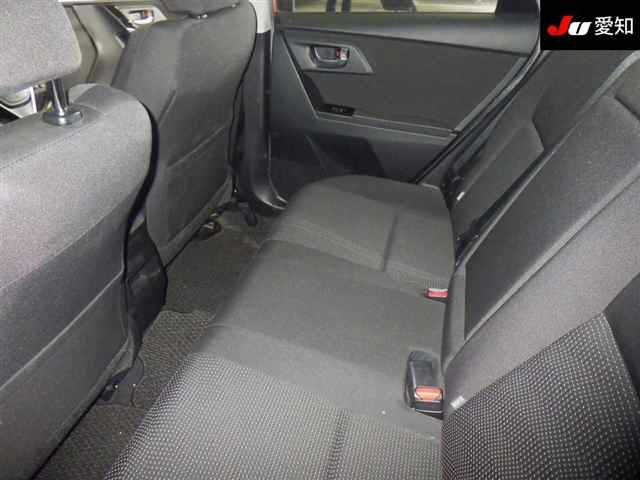 TOYOTA AURIS 2015