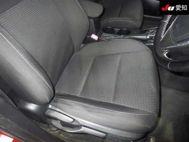 TOYOTA AURIS 2015