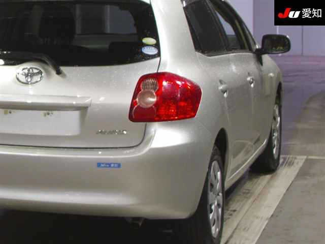 TOYOTA AURIS 2008