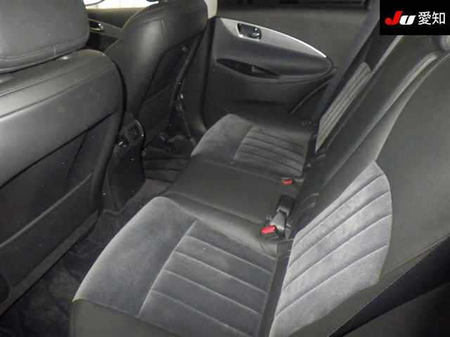 NISSAN SKYLINE CROSSOVER 2011