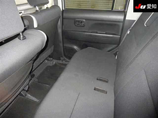 TOYOTA PIXIS SPACE 2012
