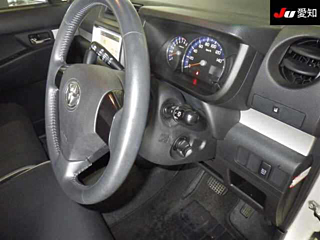 TOYOTA PIXIS SPACE 2012