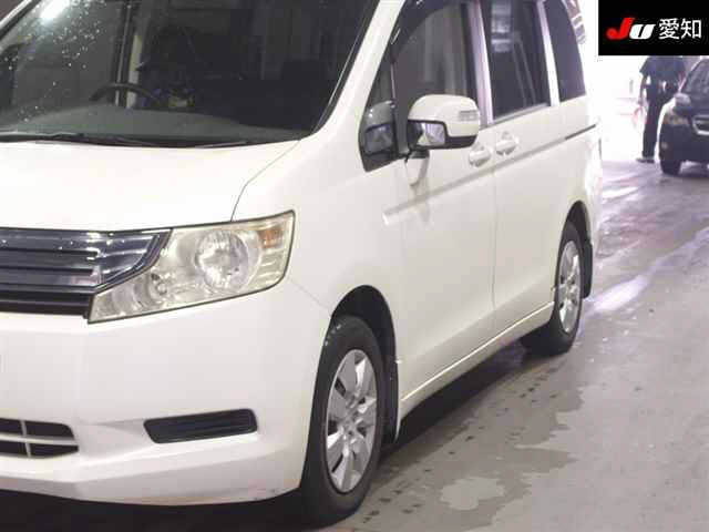 HONDA STEP WAGON 2010