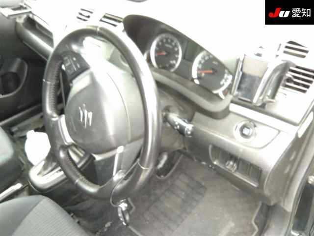 SUZUKI SWIFT 2012