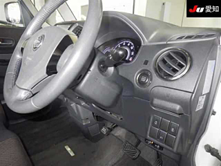 NISSAN ROOX 2010