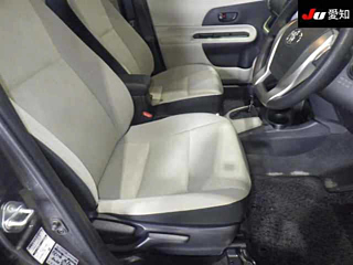 TOYOTA AQUA 2012