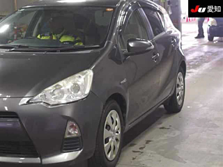 TOYOTA AQUA 2012