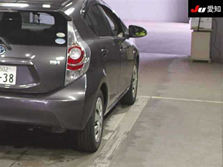 TOYOTA AQUA 2012