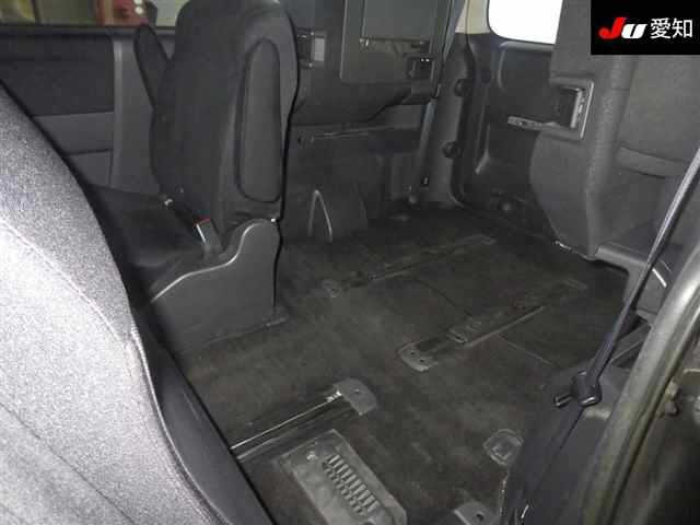 MITSUBISHI DELICA D5 2015