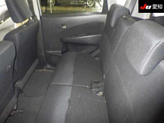 DAIHATSU MOVE 2011