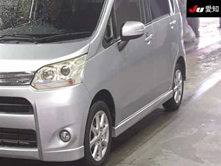 DAIHATSU MOVE 2011