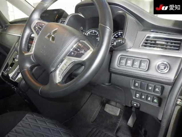 MITSUBISHI DELICA D5 2021
