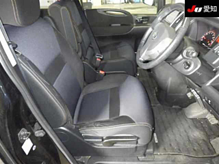 NISSAN SERENA 2009